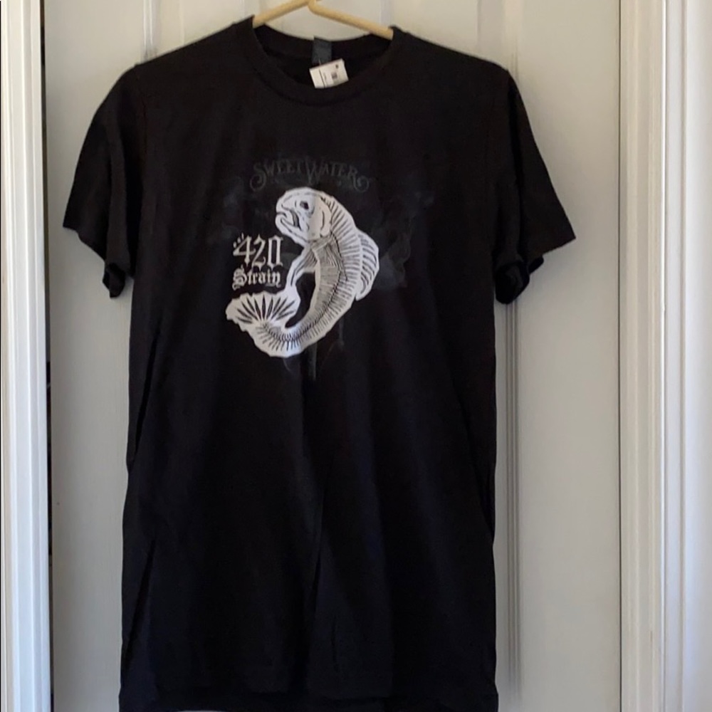 Men’s size small t-shirt